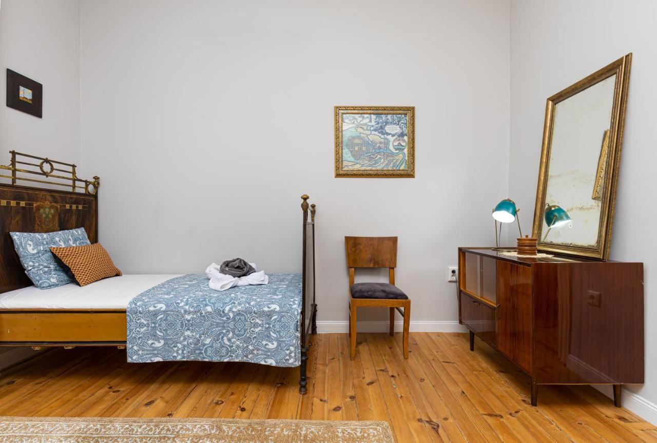 The Old Town Vintage 2-Bedroom Jewel By Flat Mаnager Plovdiv Bagian luar foto