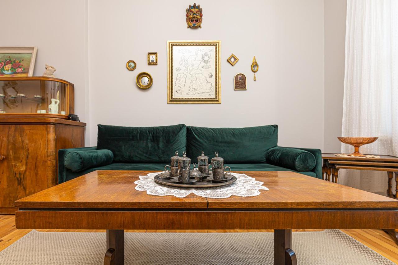 The Old Town Vintage 2-Bedroom Jewel By Flat Mаnager Plovdiv Bagian luar foto